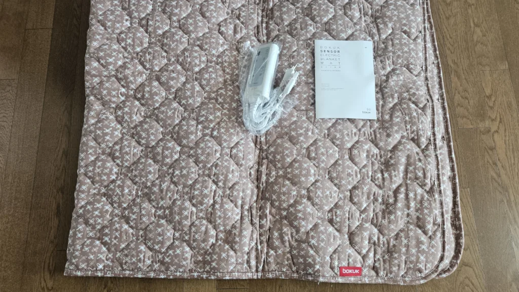 매트와 컨트롤러, 설명서 모습