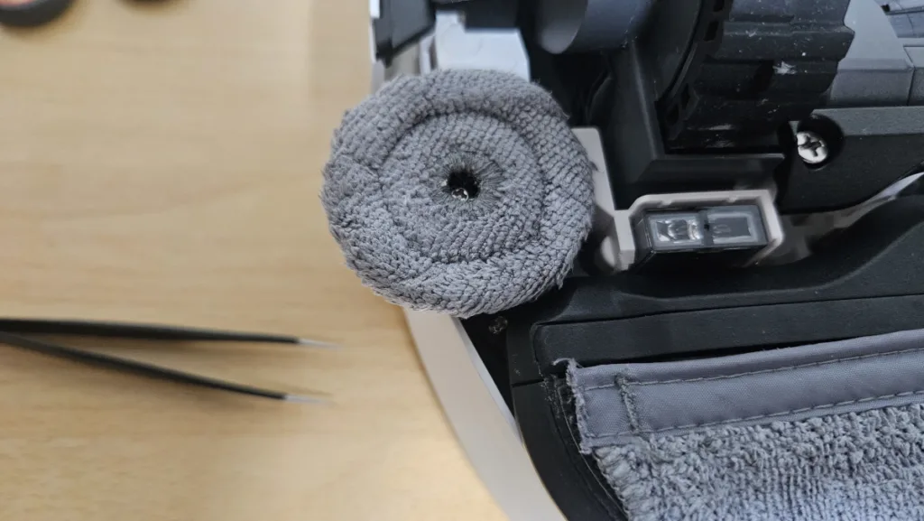 사이드 물걸레가 조립된 모습