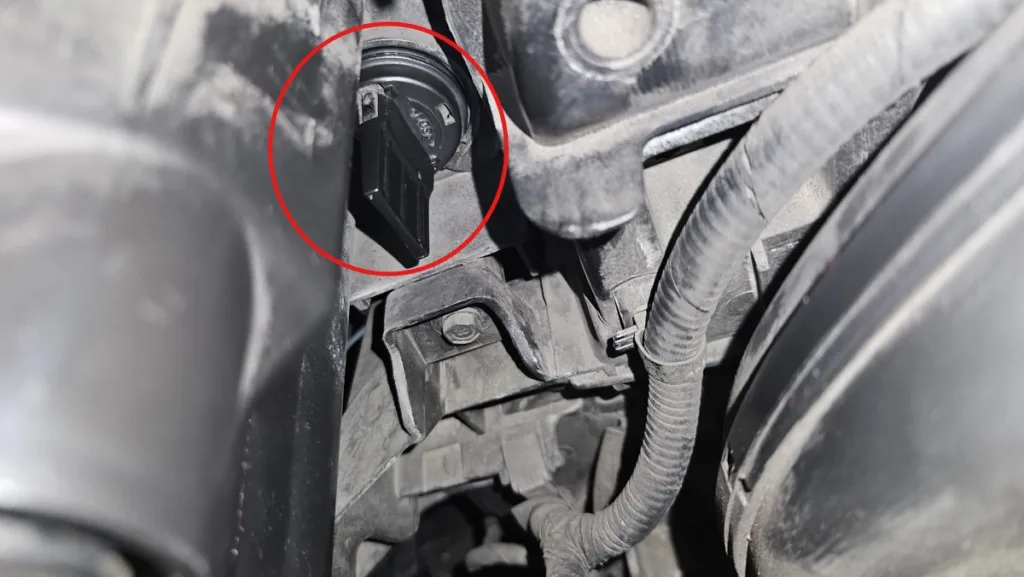 방향지시등 전구 소켓의 모습